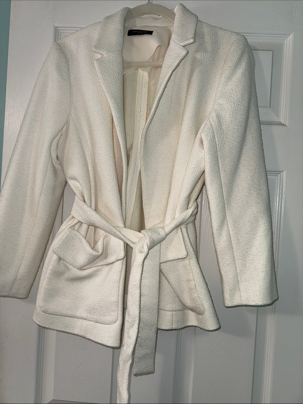 Ann Taylor Petite Ivory Textured Notch-Lapel Blazer